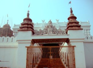 छतिया बट मंदिर सत्य युग का अग्रदूत