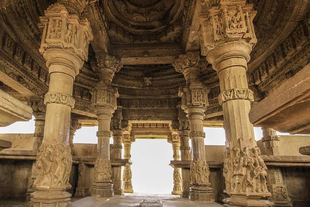 हिन्दू मंदिर का मंडप 