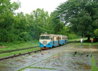 भारतीय रेल का इतिहास – भारतीय रेल के अनंत रुपनगुडी से एक चर्चा छोटी पटरी की भारतीय रेल