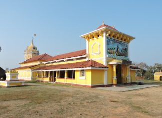 चंद्रेश्वर भूतनाथ मंदिर गोवा की पहाड़ी पर एक प्राचीन मंदिर गोवा का प्राचीन चंद्रेश्वर भूतनाथ मंदिर