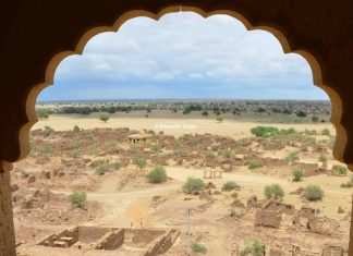 कुलधरा जैसलमेर का भुतहा, शापित एवं त्यक्त गाँव कुलधरा का परिदृश्य