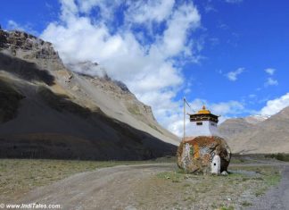 कुंजुम और रोहतांग दर्रा – दो हिमालयी दर्रों की कथा चोरतम या बौद्ध मंदिर - कुंजुम दर्रा