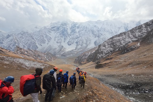 प्राथमिक पर्वतारोहण प्रशिक्षण