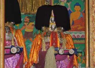 रमणीय सांगला घाटी में बस्पा नदी पोषित चित्ताकर्षक गाँव सांगला के बस्तेरी गाँव के बद्री विशाल