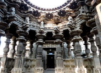 कोपेश्वर मंदिर खिद्रापुर – एक अद्भुत वास्तुकला कोपेश्वर मंदिर खिद्रापुर - स्वर्ग मंडप