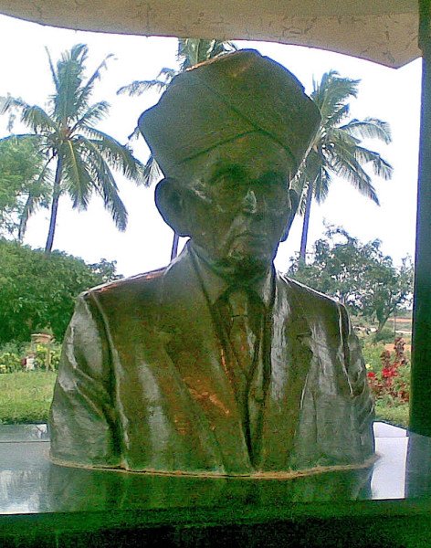 Bust of Bharat Ratna Visvesvaraya at Muddenahalli