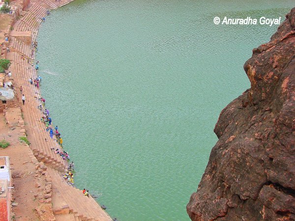 Agastya Teertha Lake, Badami