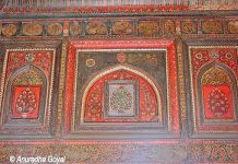 Painted walls of the palace of Jhansi Ki Rani