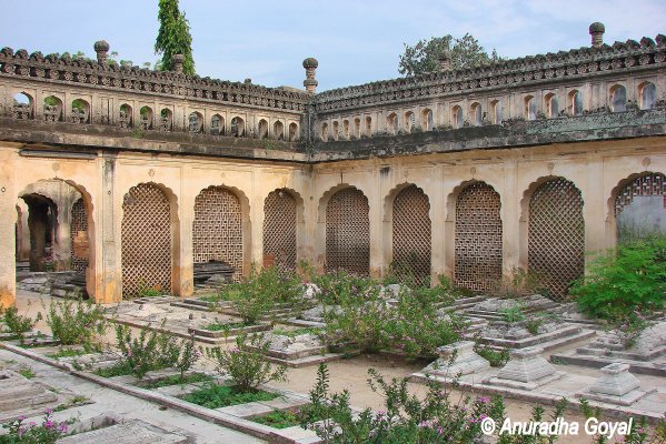 Paigah Tombs complex