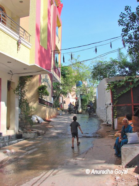 Lane leading to the museum