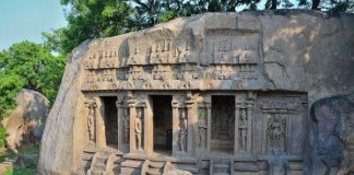 Carvings and Caves at Mahabalipuram