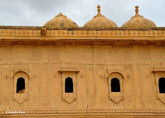 Typically carved windows and walls on Royal Cenotaphs