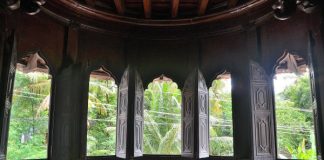 Wooden windows of the Padmanabhapuram palace