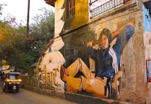 Bandra Street Art - Popular Amitabh Bachchan Deevar movie mural