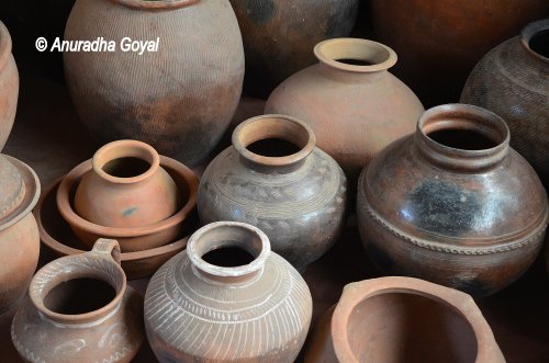 Earthen Pots that inspired many poets at Goa Chitra Museum