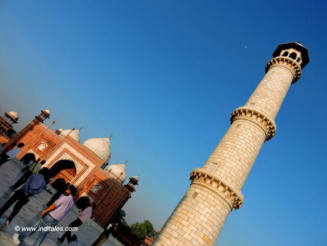 White Minar contrasting with the red of the mosque