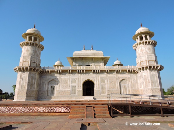 Itmad-Ud-Daula Tomb - Main Building, Agra