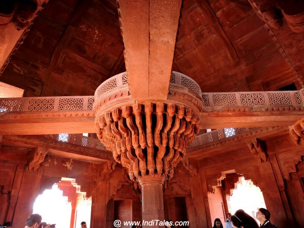 Inside of Ibadat Khana or Diwan-i-Khas at Fatehpur Sikri