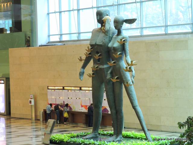 Going Home Sculpture at Changi Airport