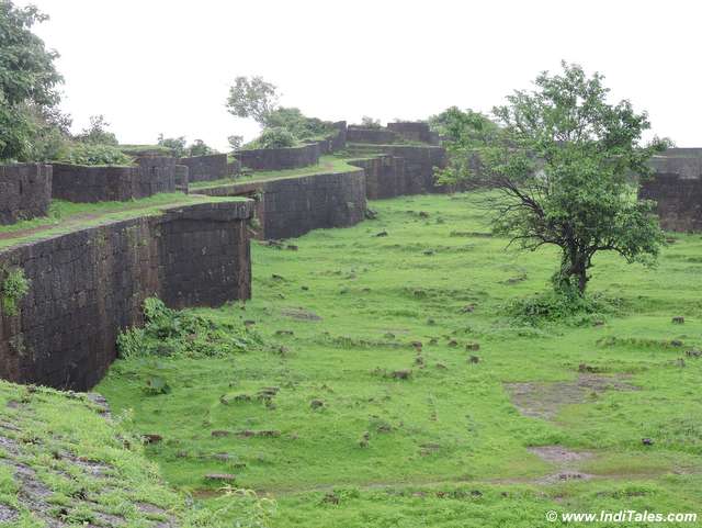 Inside Jaigad Fort