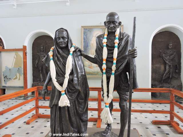 Idols of Mahatma & Kasturba Gandhi at Aga Khan Palace - Pune