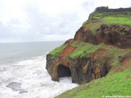Water cave at the bottom of Ratnadurg Fort