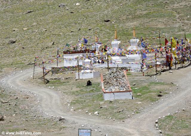 Chortens & Prayer Stones at Kunzum Pass