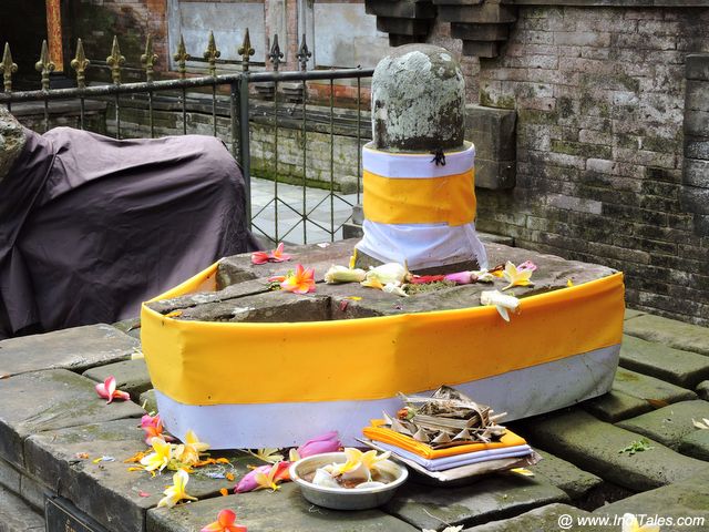 Shivalinga at Tirta Empul