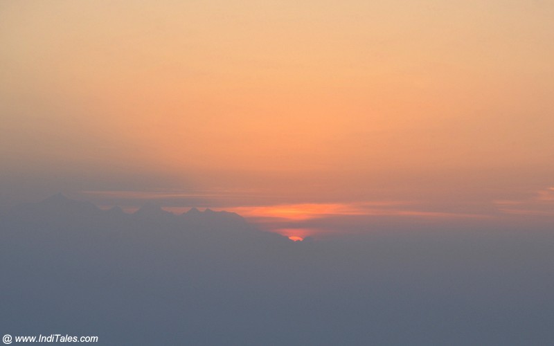 First glimpse of Sunrise at Binsar