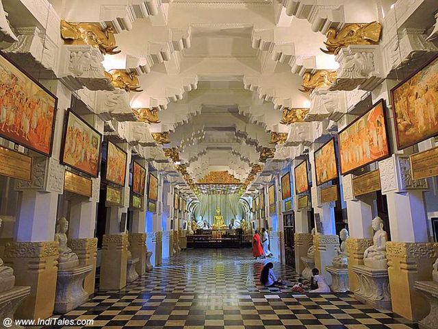 A hall that narrates the story of Tooth Relic in Sri Lanka