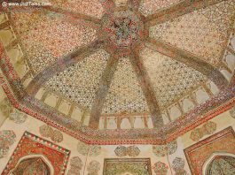 Amer Fort Jaipur – The 3rd Largest Wall In The World Frescoes on the ceilings of Queens' quarters - Amer Fort