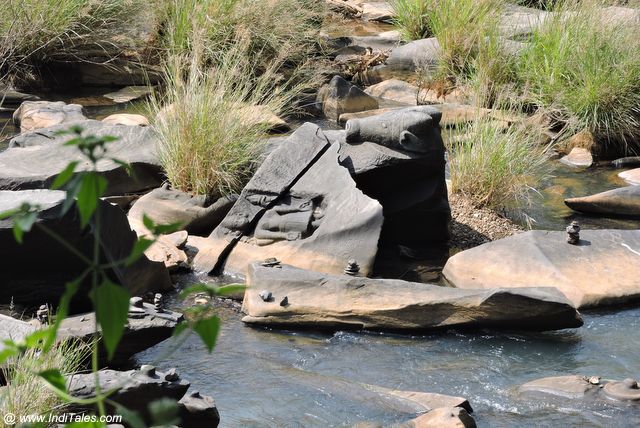 Nandi carving on a large rock