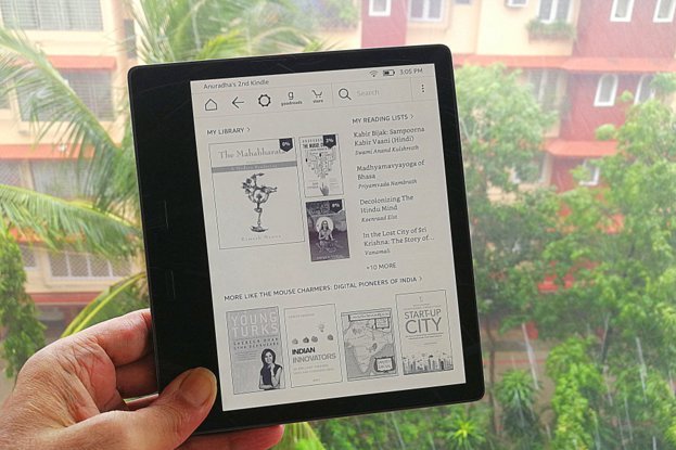 Kindle Oasis in Goan Rains