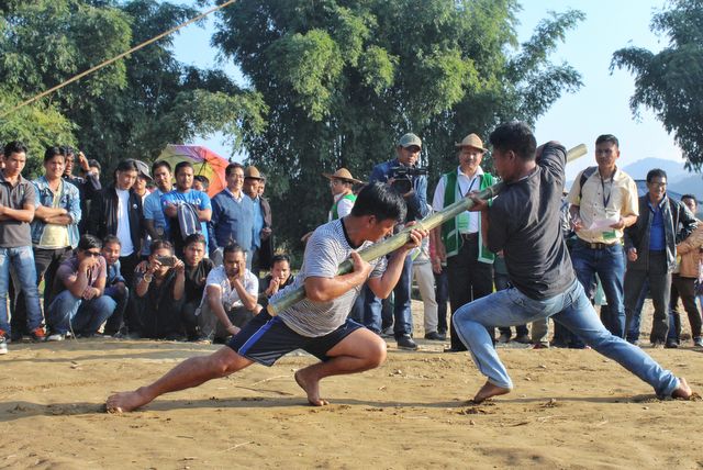 Traditional Bamboo Wrestling called Nyarka Hinam at Basar