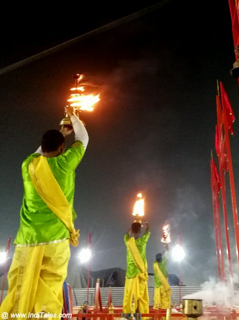 Arti at Triveni Sangam, Kumbh Mela, Prayagraj