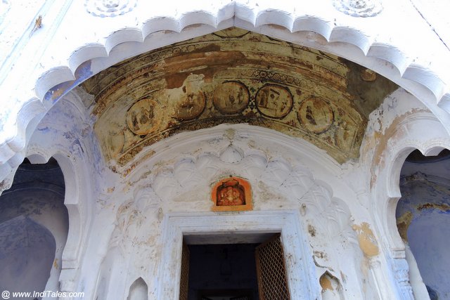 Painted ceilings of homes and temples around Mansi Ganga - Govardhan Parikrama