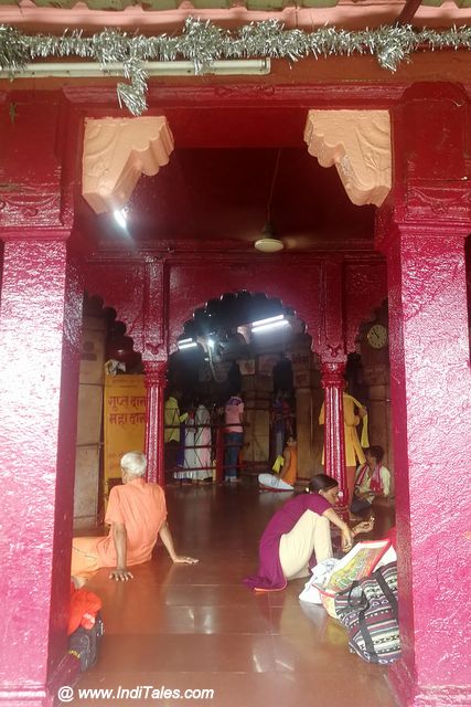 विन्ध्याचल का अष्टभुजा मंदिर 