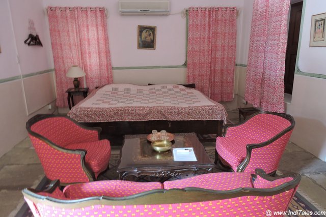 Pink Room at Piramal Haveli