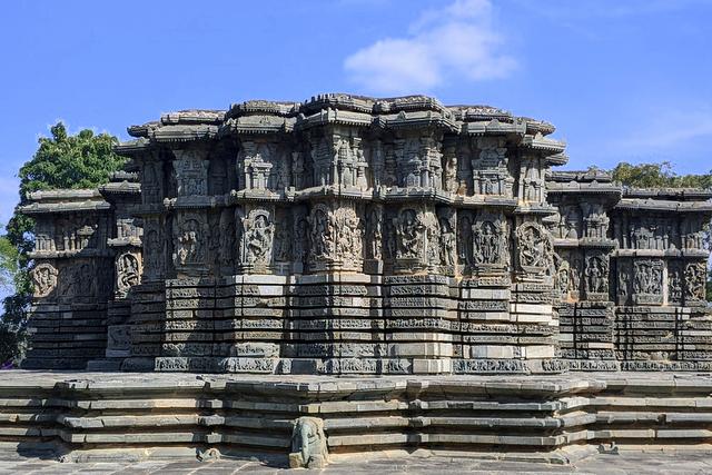 केदारेश्वर मंदिर - हलेबिडू