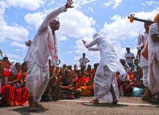 Where Every Dust Speaks of the Divine: My Journey through Bharat Varkaris soaked in Vithala Bhakti