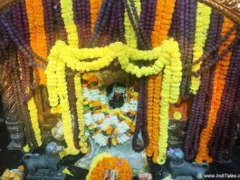 Unmat Bhairava next to Batuk Bhairava