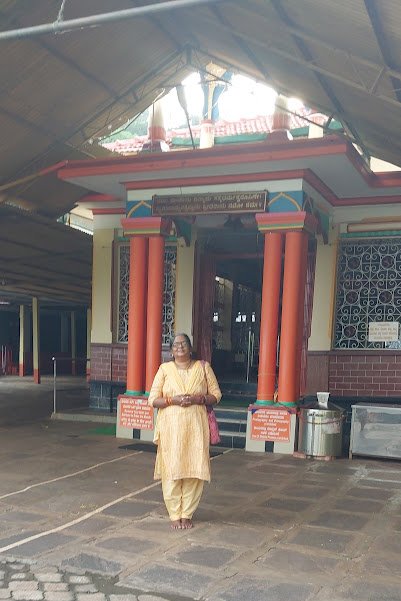 Sreelakshmi in front of Samadhi Mandir