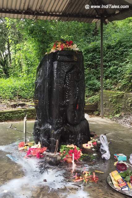 Chaturmukhlinga