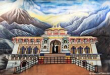 Visiting Badrinath Dham In Garhwal Hills Of Uttarakhand BAdrinath Dham Paintings at Dehradun Airport