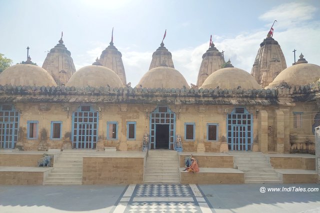 Temples of different forms of Vishnu & Lakshmi at Narayan Sarovar